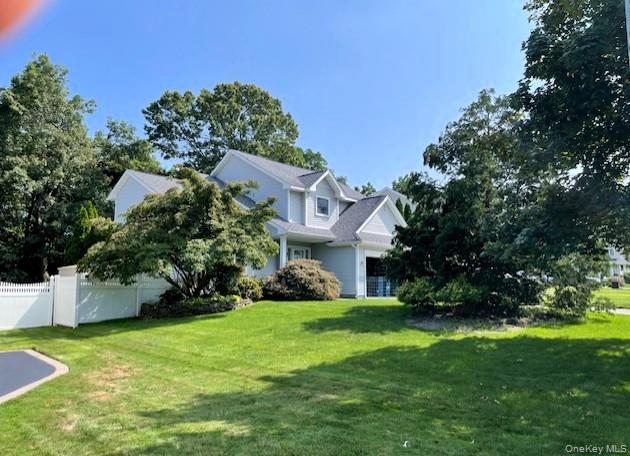 7 Silver Pond Circle, Commack, NY 11725