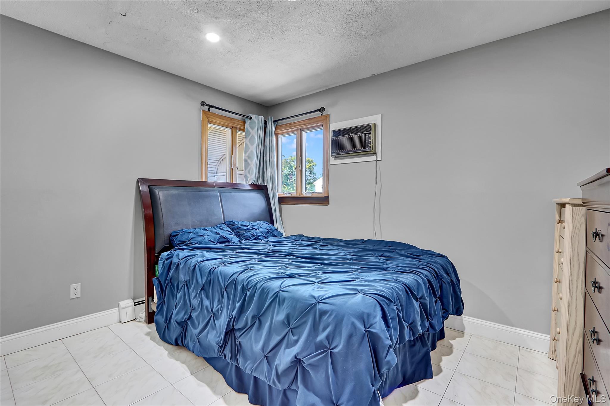 176 N Elm Street, Massapequa, NY 11758