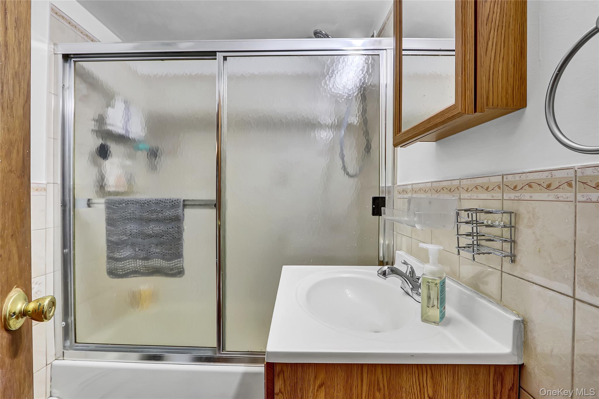 176 N Elm Street, Massapequa, NY 11758