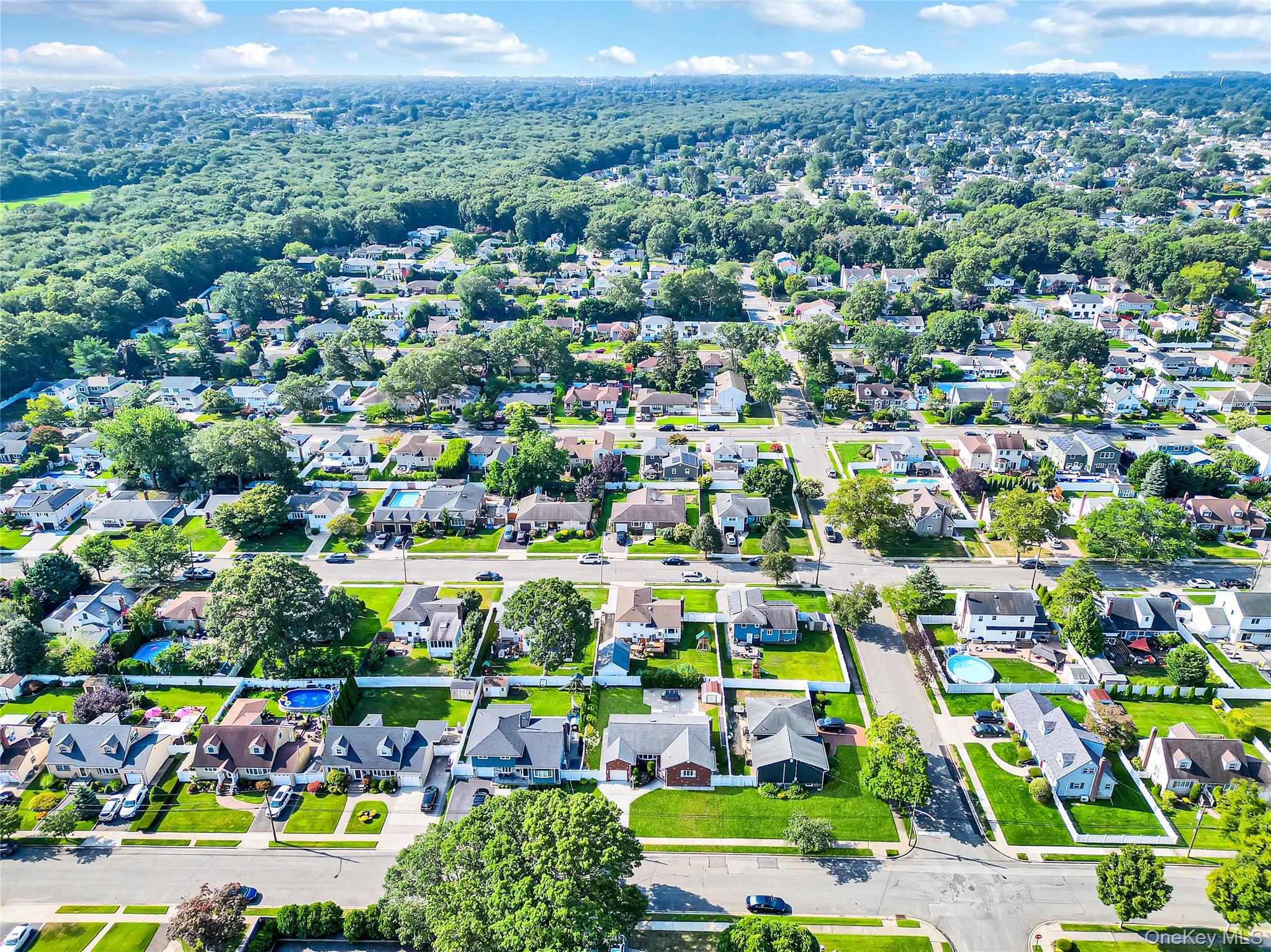 176 N Elm Street, Massapequa, NY 11758