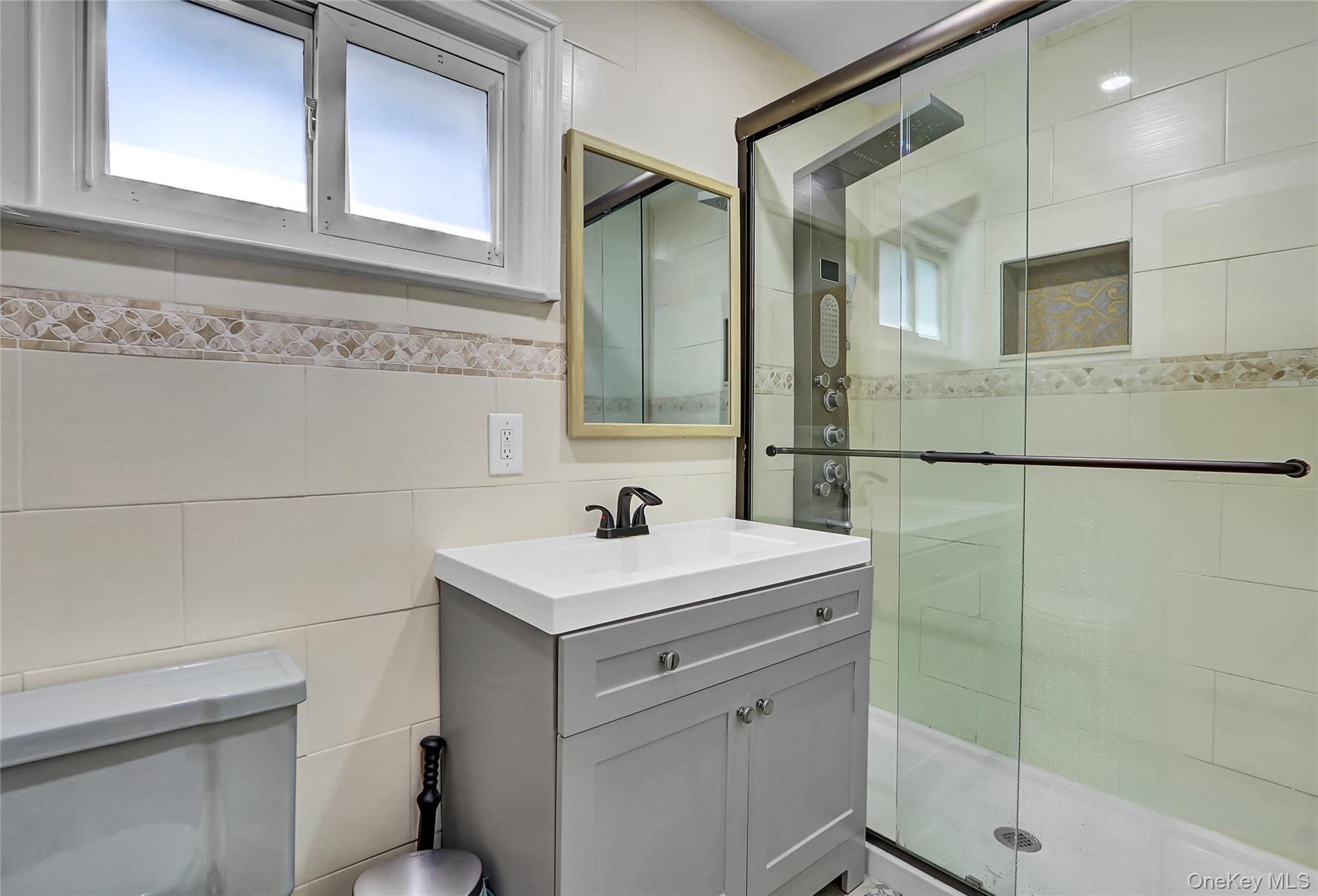 176 N Elm Street, Massapequa, NY 11758