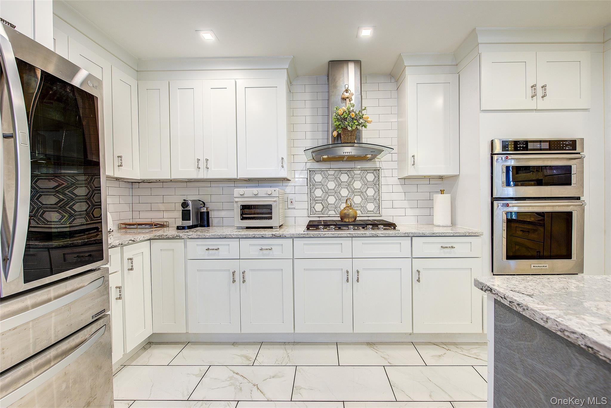 92-24 218 Street, Queens Village, NY 11428