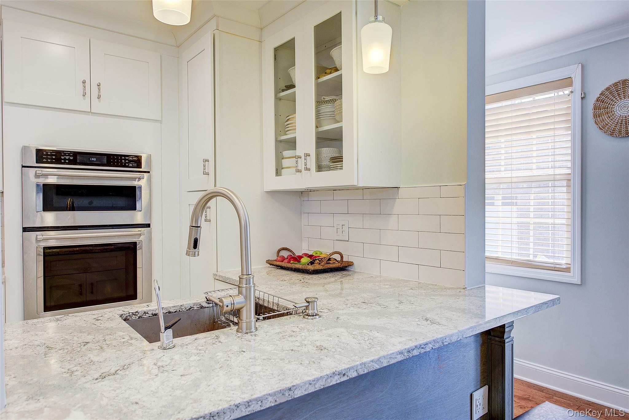 92-24 218 Street, Queens Village, NY 11428