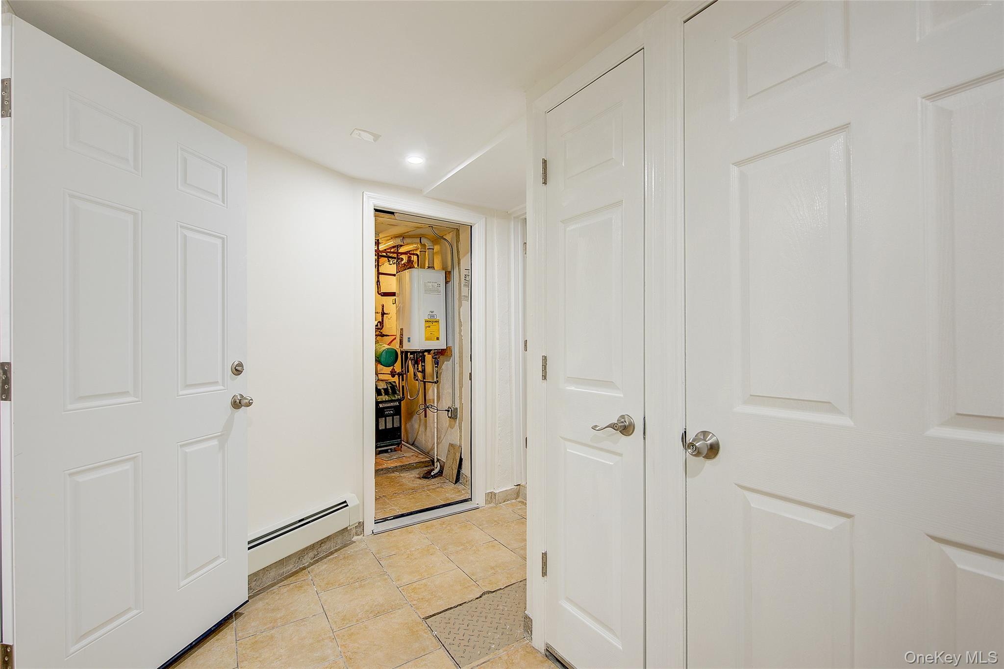 92-24 218 Street, Queens Village, NY 11428