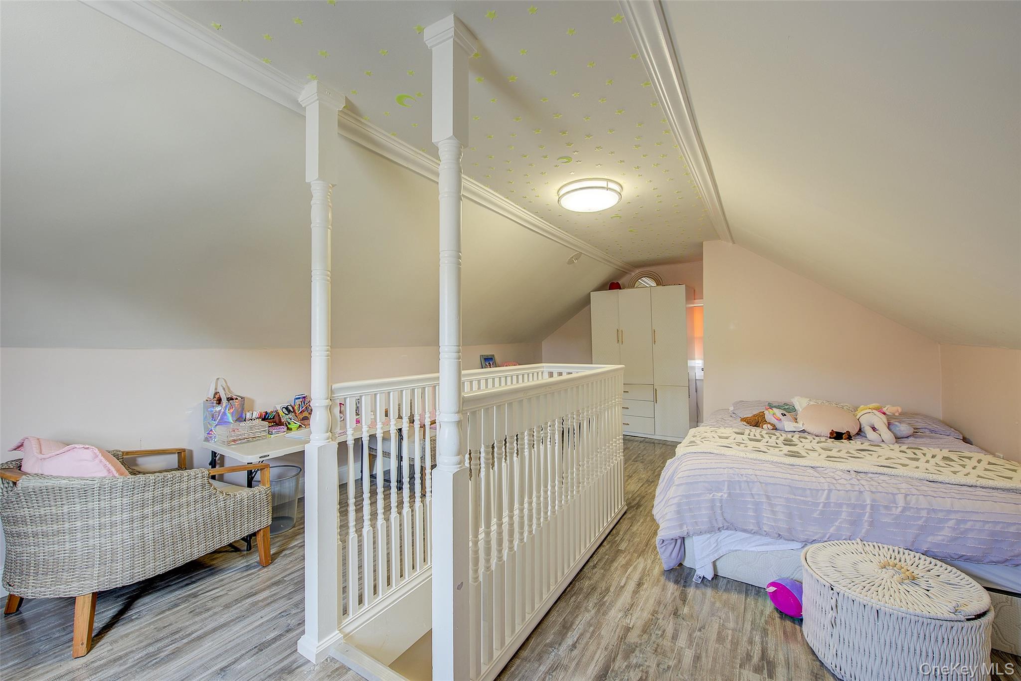 92-24 218 Street, Queens Village, NY 11428