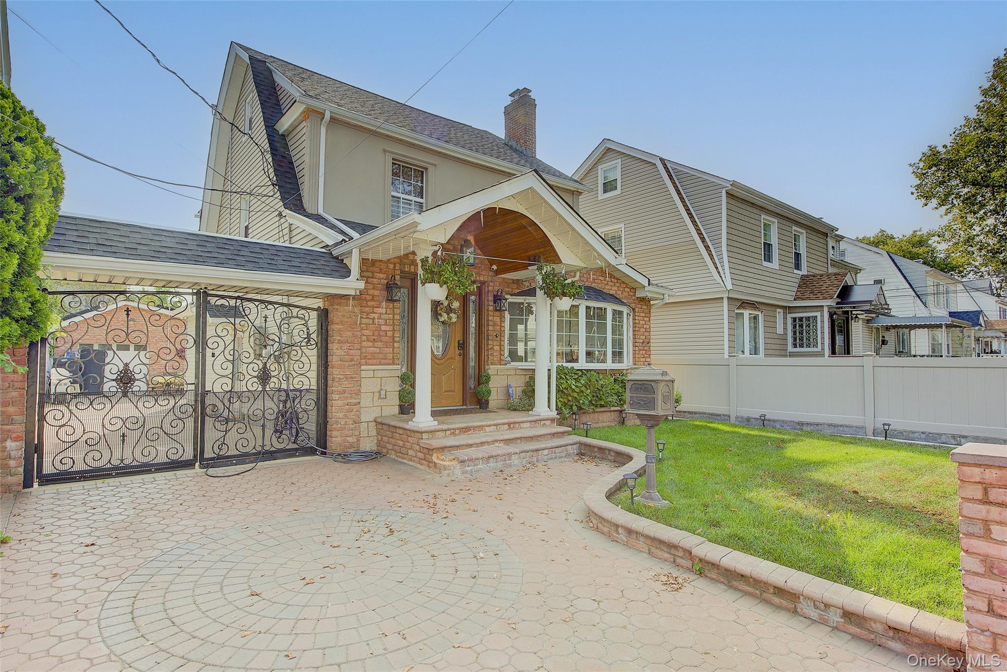 92-24 218 Street, Queens Village, NY 11428