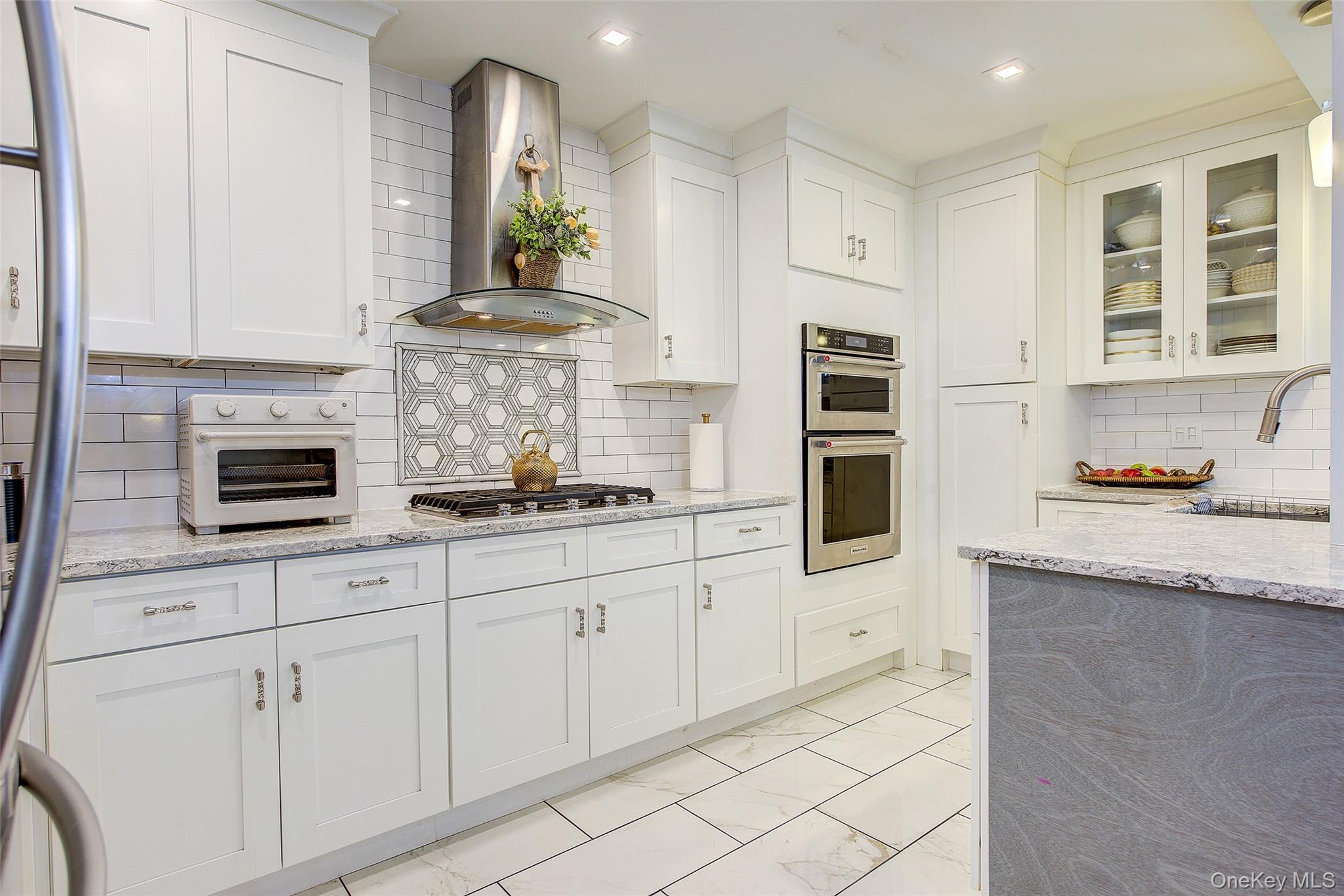 92-24 218 Street, Queens Village, NY 11428