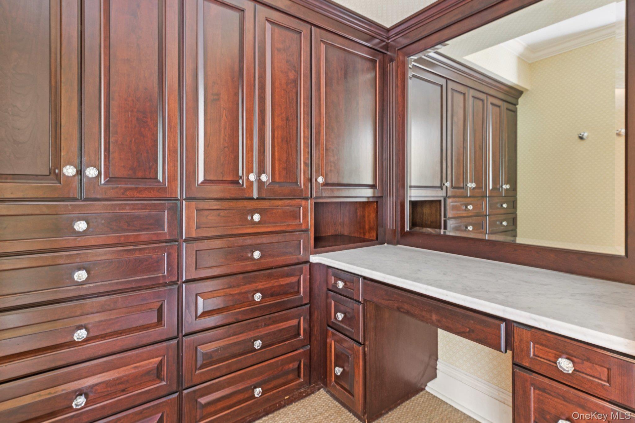 90 Thompson Avenue, Babylon, NY 11702