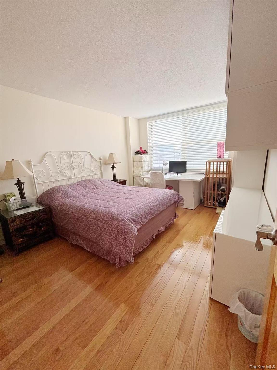 41-40 Union St # 6D, Flushing, NY 11353