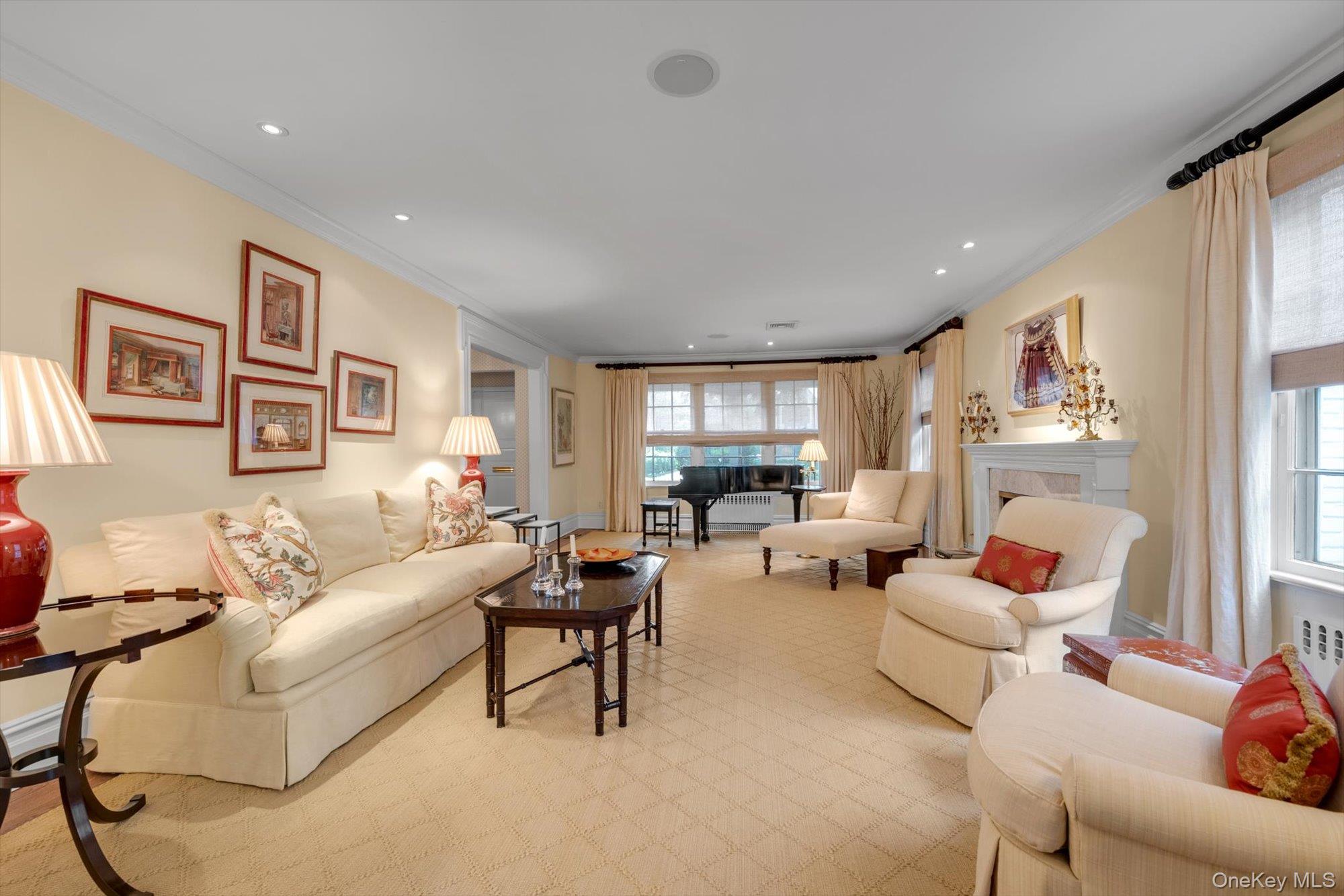 215 melbourne Road, Great Neck, NY 11021