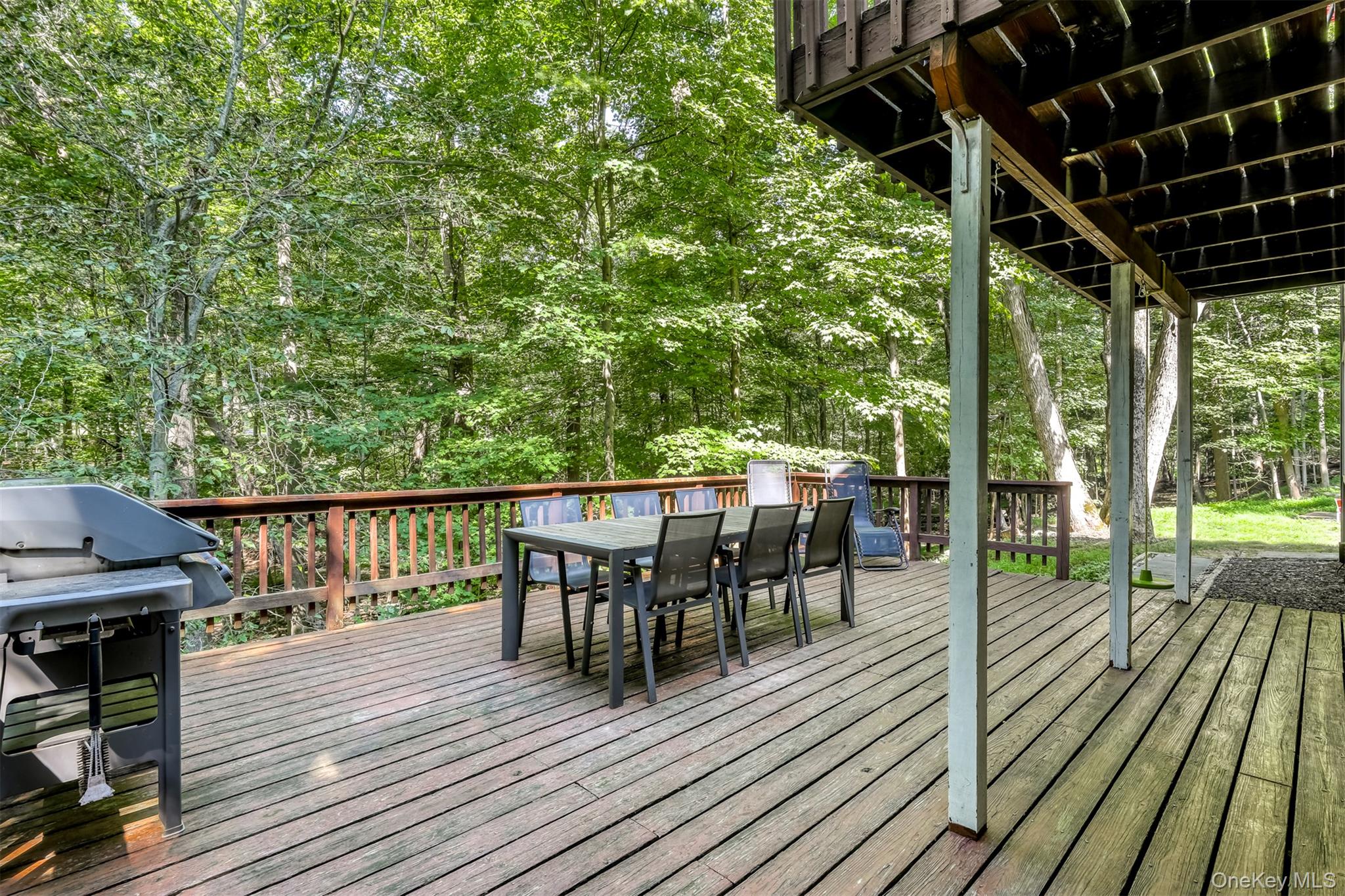 8 Beaver Hollow Lane, Airmont, NY 10952