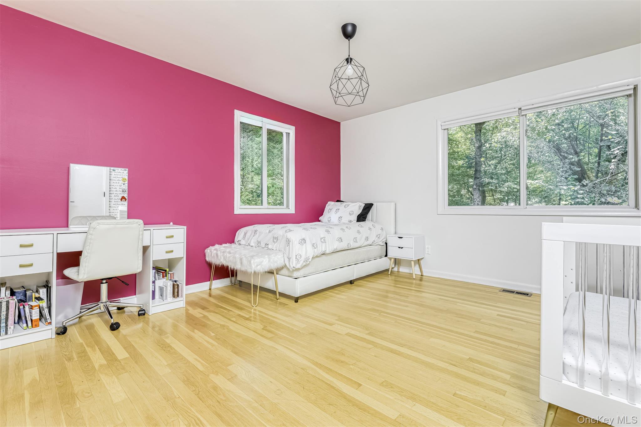 8 Beaver Hollow Lane, Airmont, NY 10952