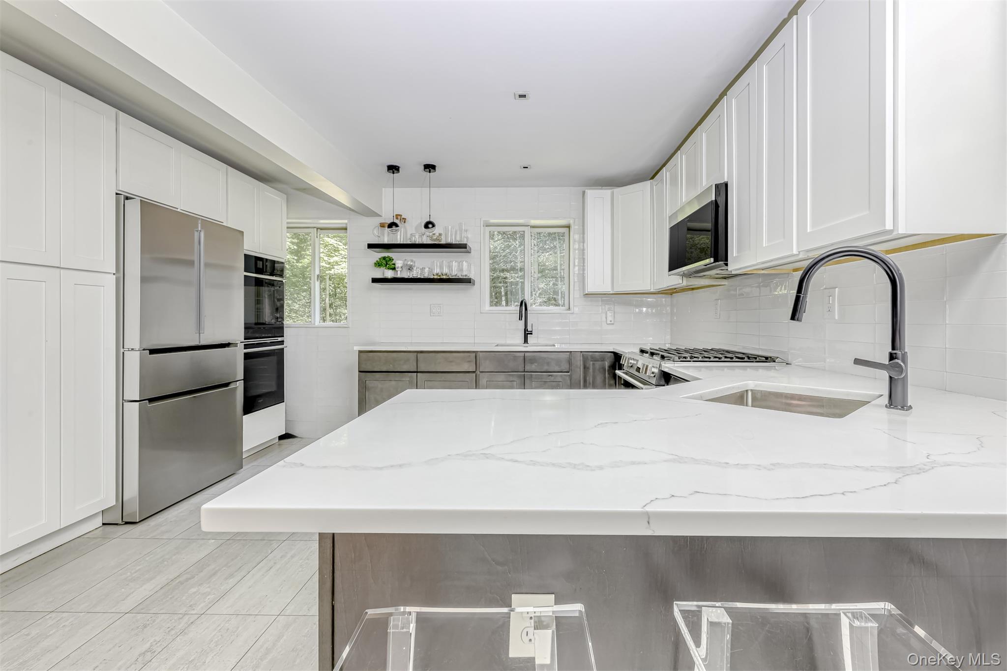 8 Beaver Hollow Lane, Airmont, NY 10952