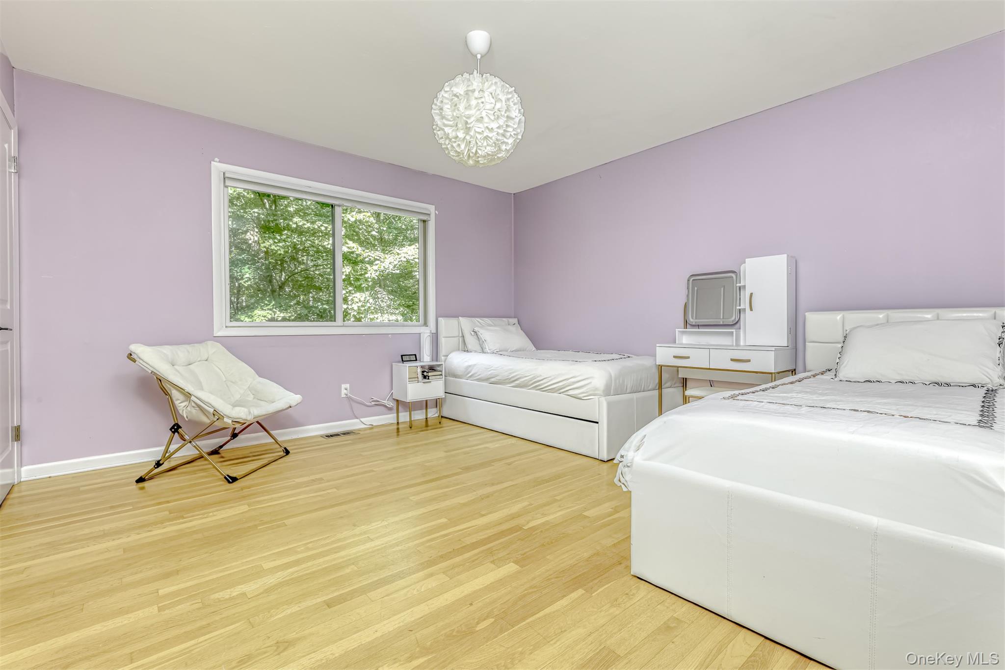 8 Beaver Hollow Lane, Airmont, NY 10952