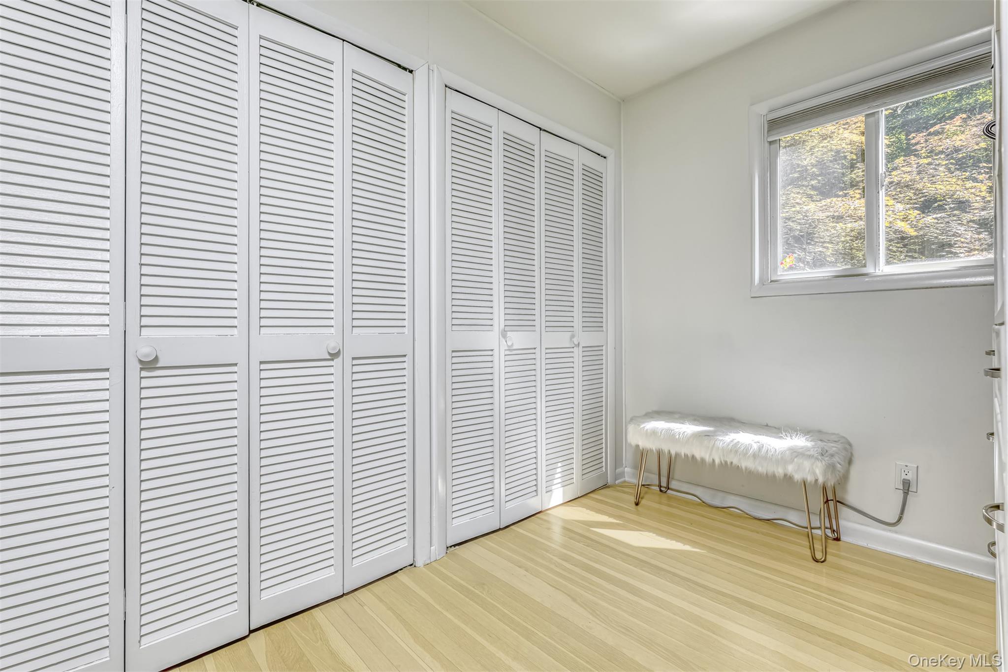 8 Beaver Hollow Lane, Airmont, NY 10952