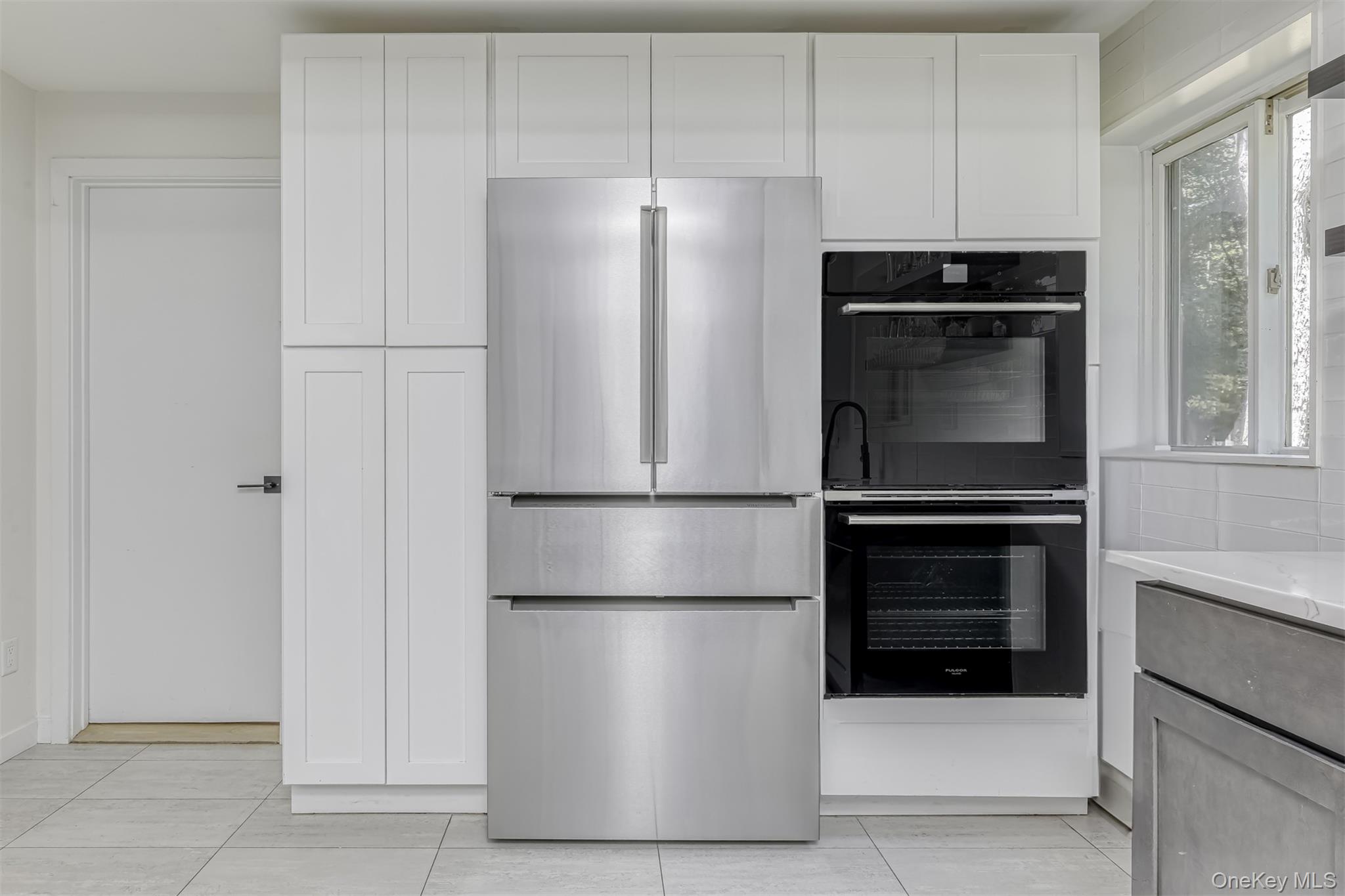 8 Beaver Hollow Lane, Airmont, NY 10952