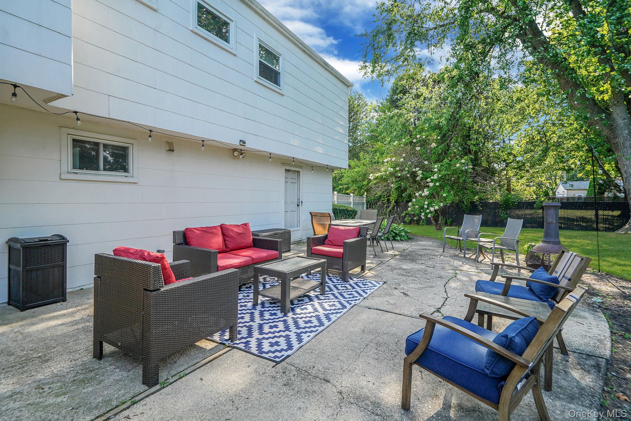 54 Peppermint Road, Commack, NY 11725