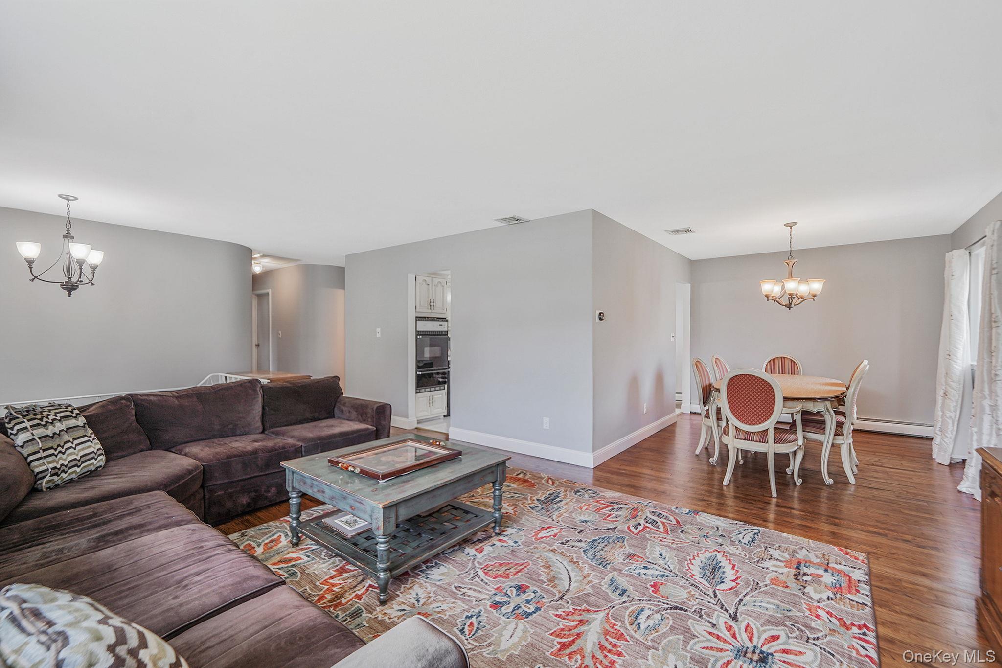 54 Peppermint Road, Commack, NY 11725