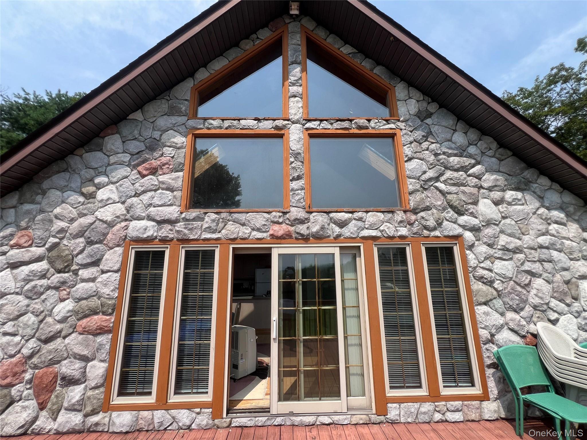 125 Woods Road, Barryville, NY 12719