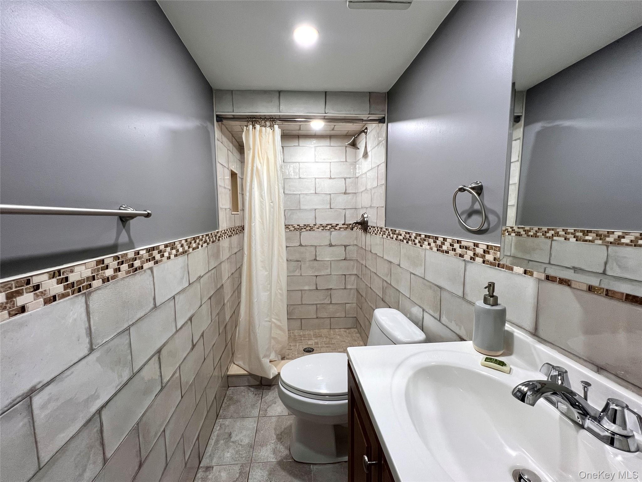 7719 252nd Street, Bellerose, NY 11426