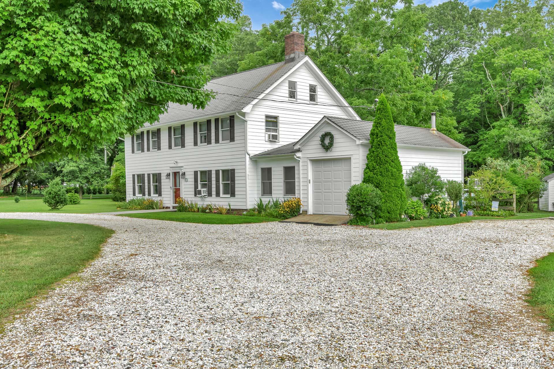 127 North Street, Manorville, NY 11949