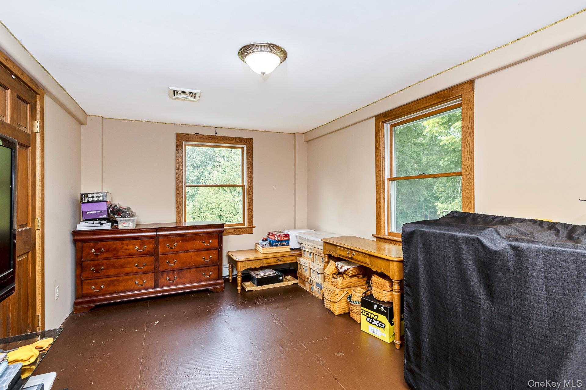 127 North Street, Manorville, NY 11949