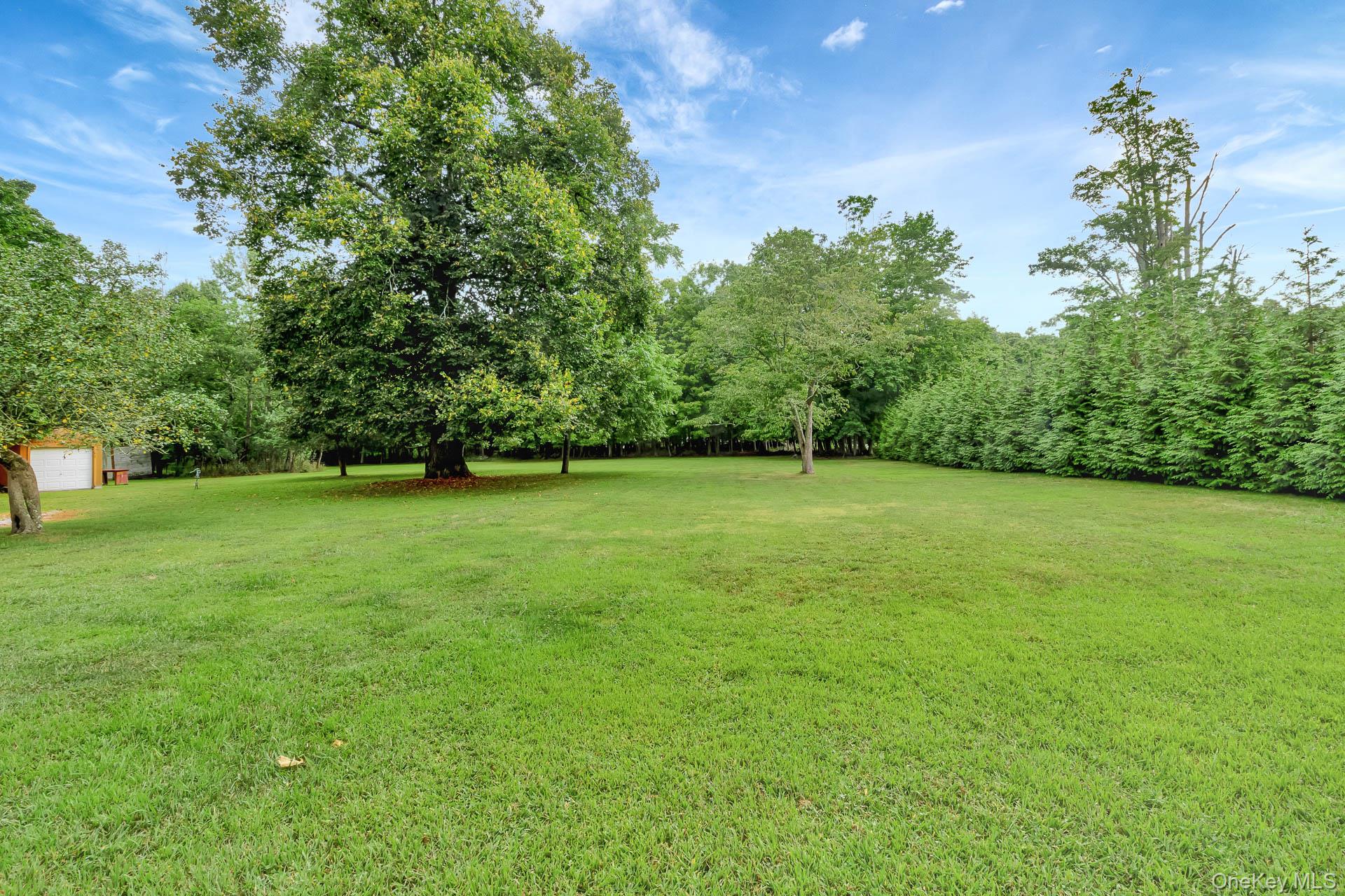 127 North Street, Manorville, NY 11949