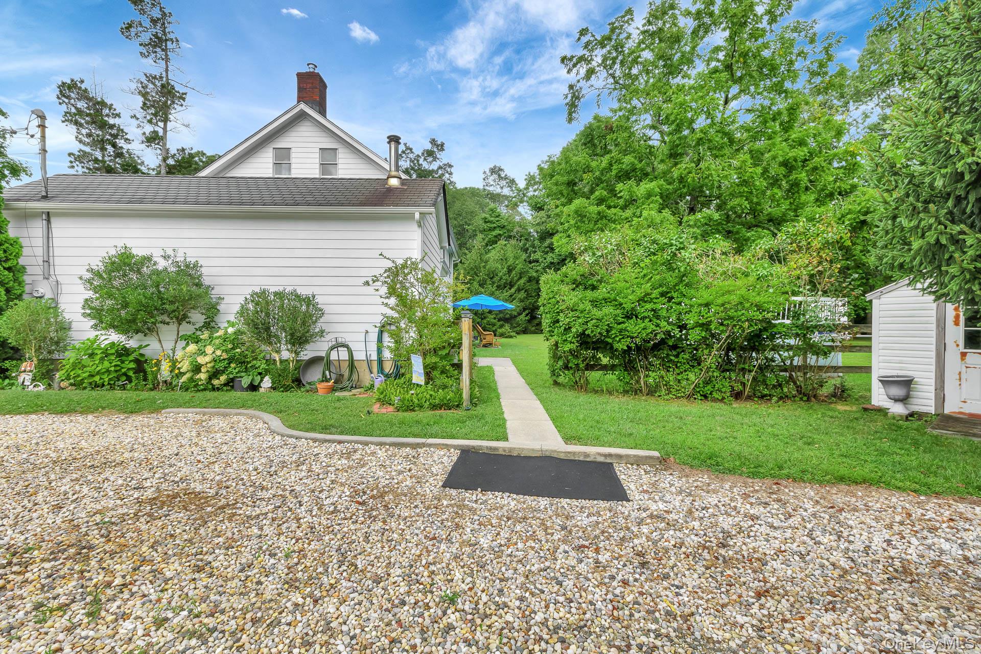 127 North Street, Manorville, NY 11949