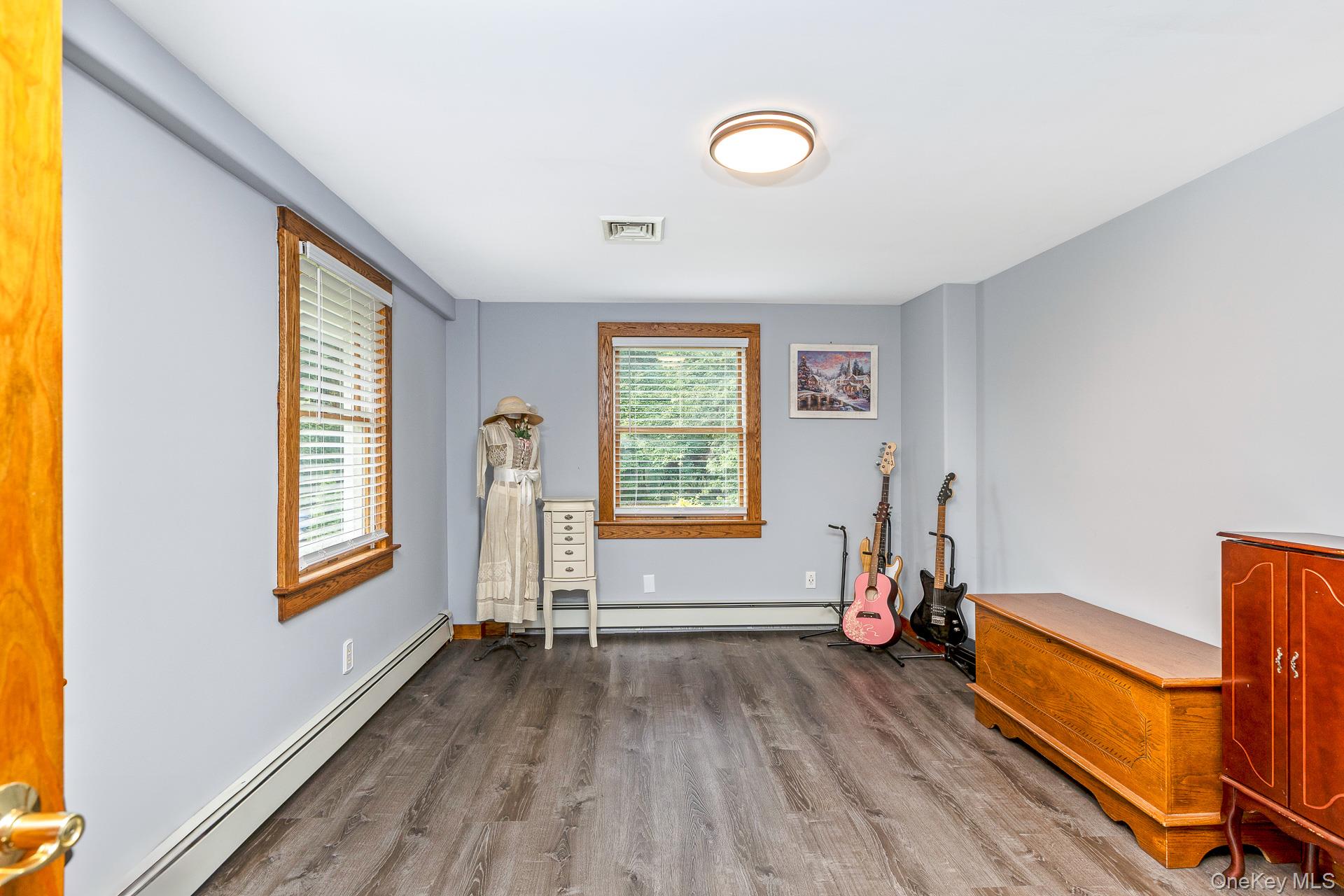 127 North Street, Manorville, NY 11949