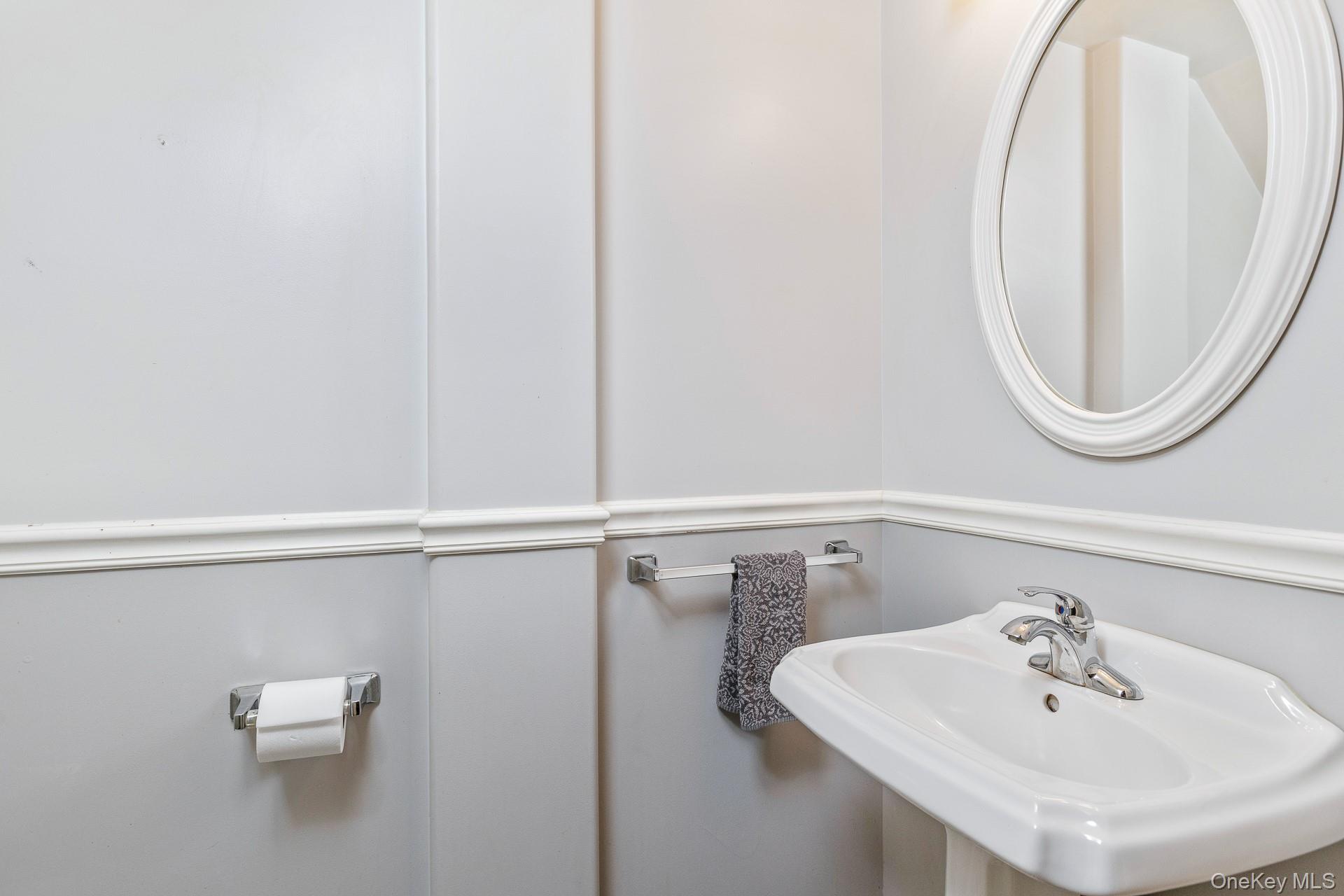 127 North Street, Manorville, NY 11949