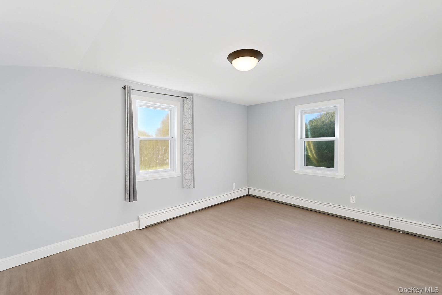 40 White Street, Brentwood, NY 11717