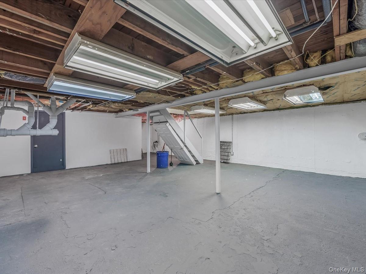 151 Atlantic Avenue, Carle Place, NY 11514