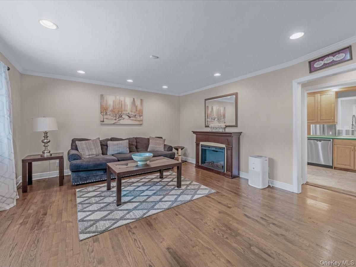 151 Atlantic Avenue, Carle Place, NY 11514