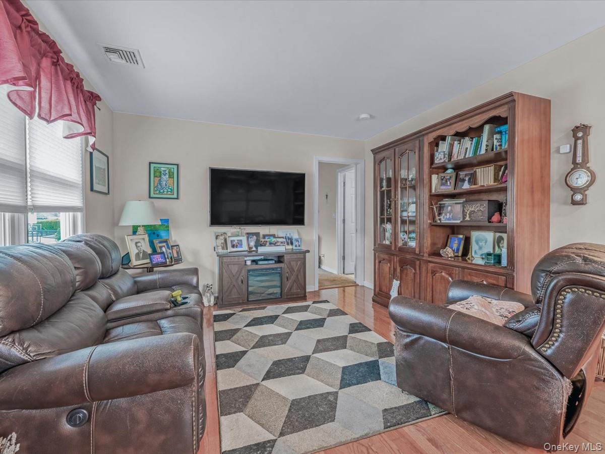 151 Atlantic Avenue, Carle Place, NY 11514