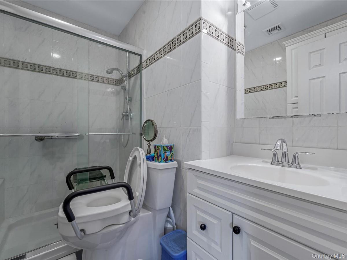 151 Atlantic Avenue, Carle Place, NY 11514