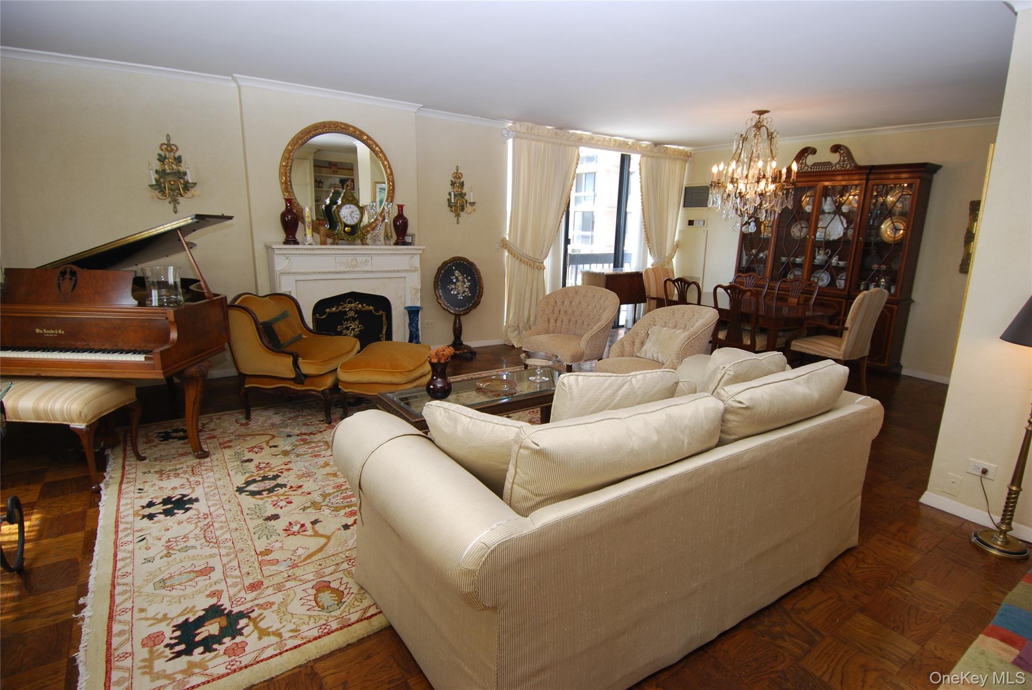 27010 Grand Central Parkway # 5V, Floral Park, NY 11005