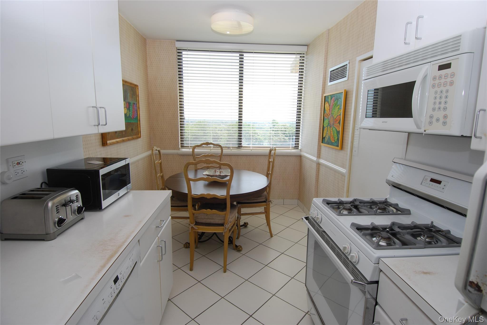 27010 Grand Central Parkway # 5V, Floral Park, NY 11005