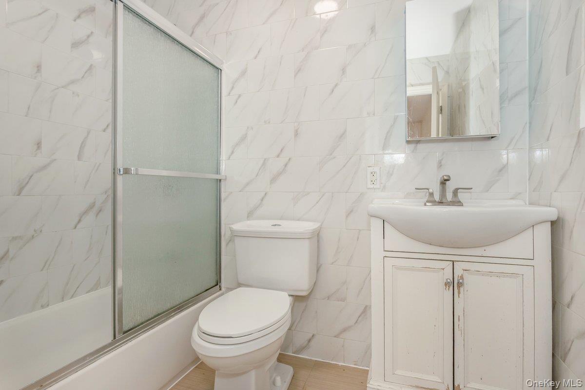 2284 Atlantic Avenue, Brooklyn, NY 11233