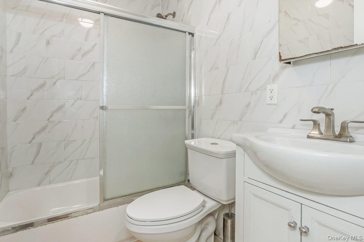 2284 Atlantic Avenue, Brooklyn, NY 11233