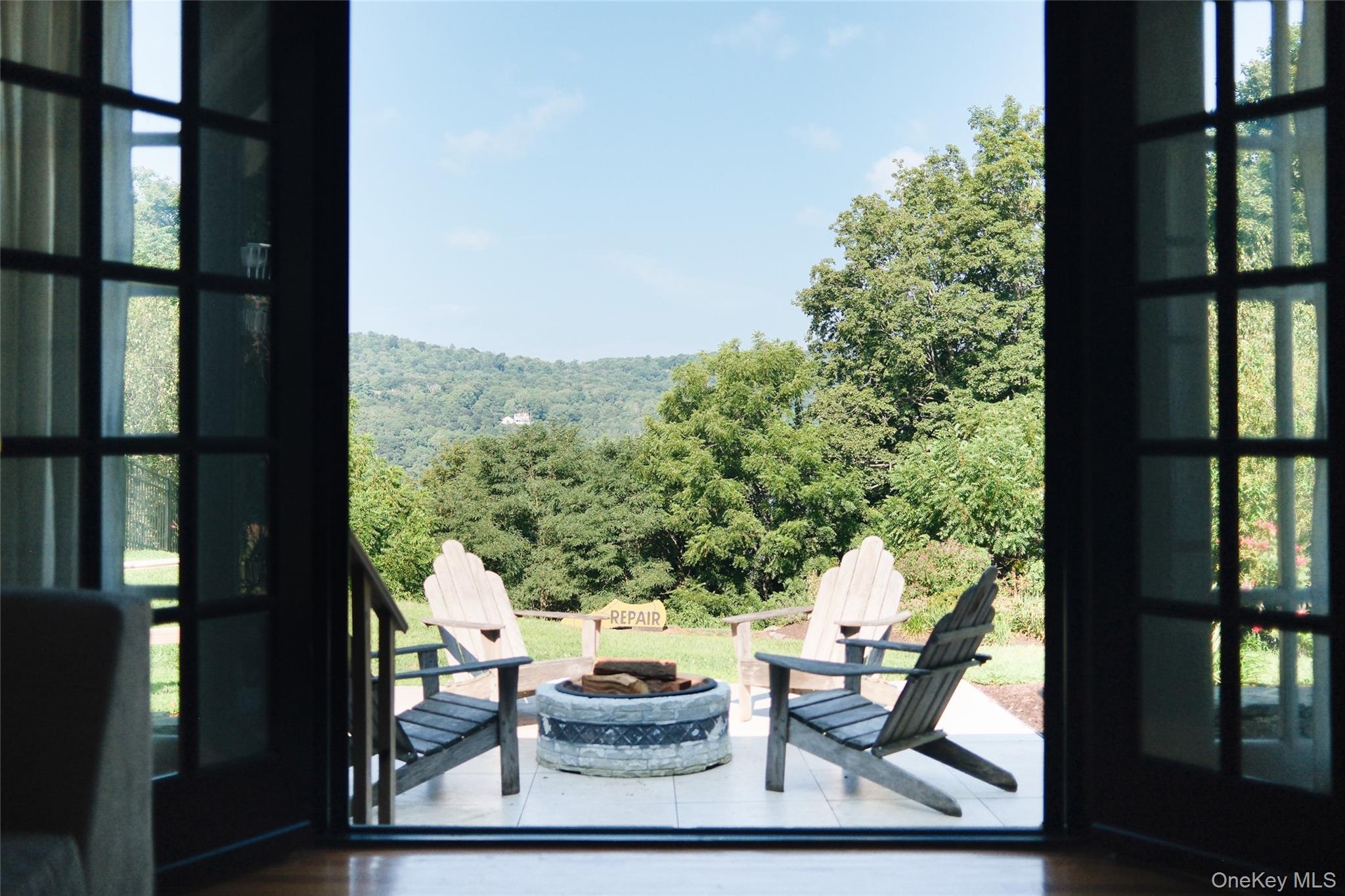 26 CURRY Lane, Hyde Park, NY 12538