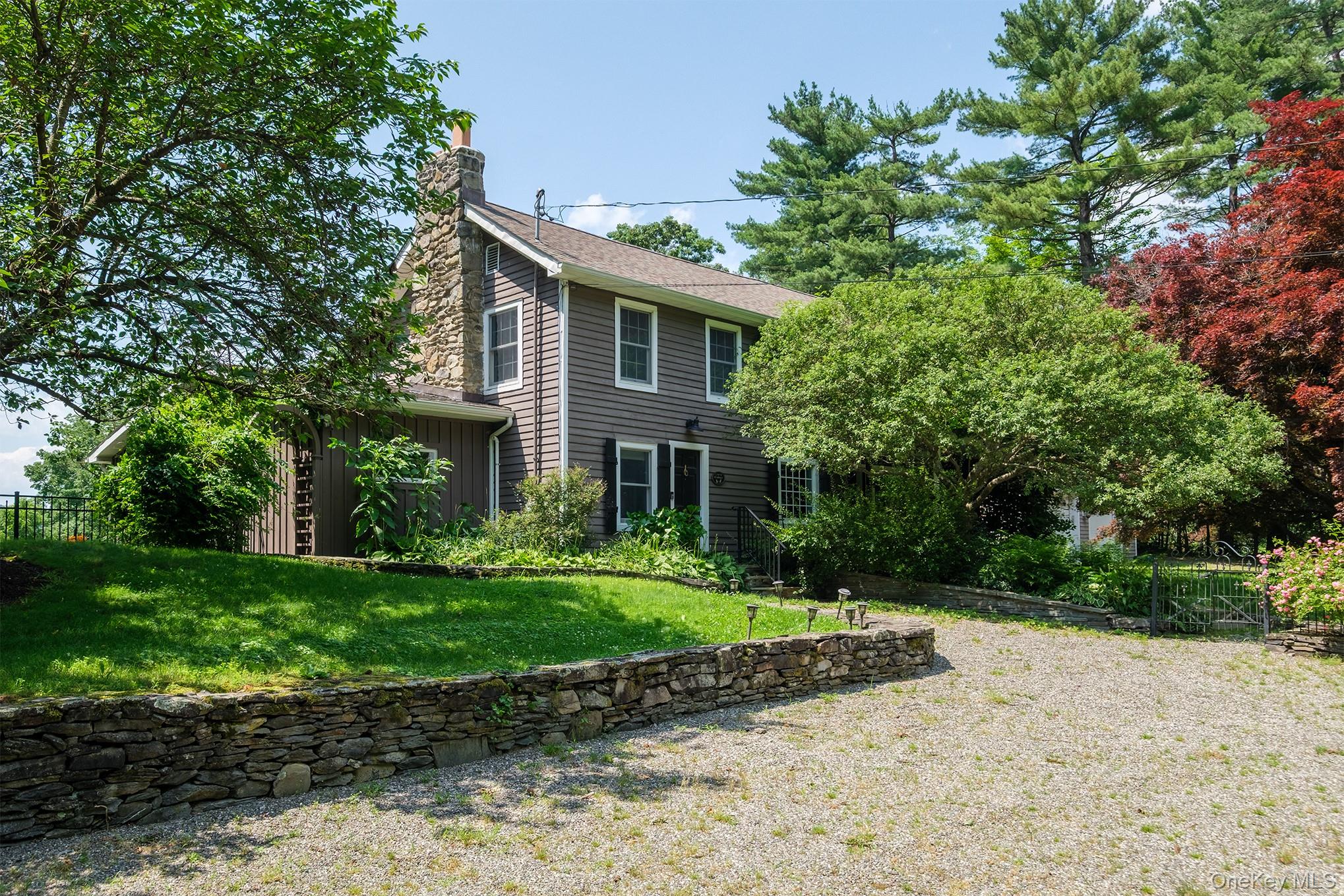 26 CURRY Lane, Hyde Park, NY 12538