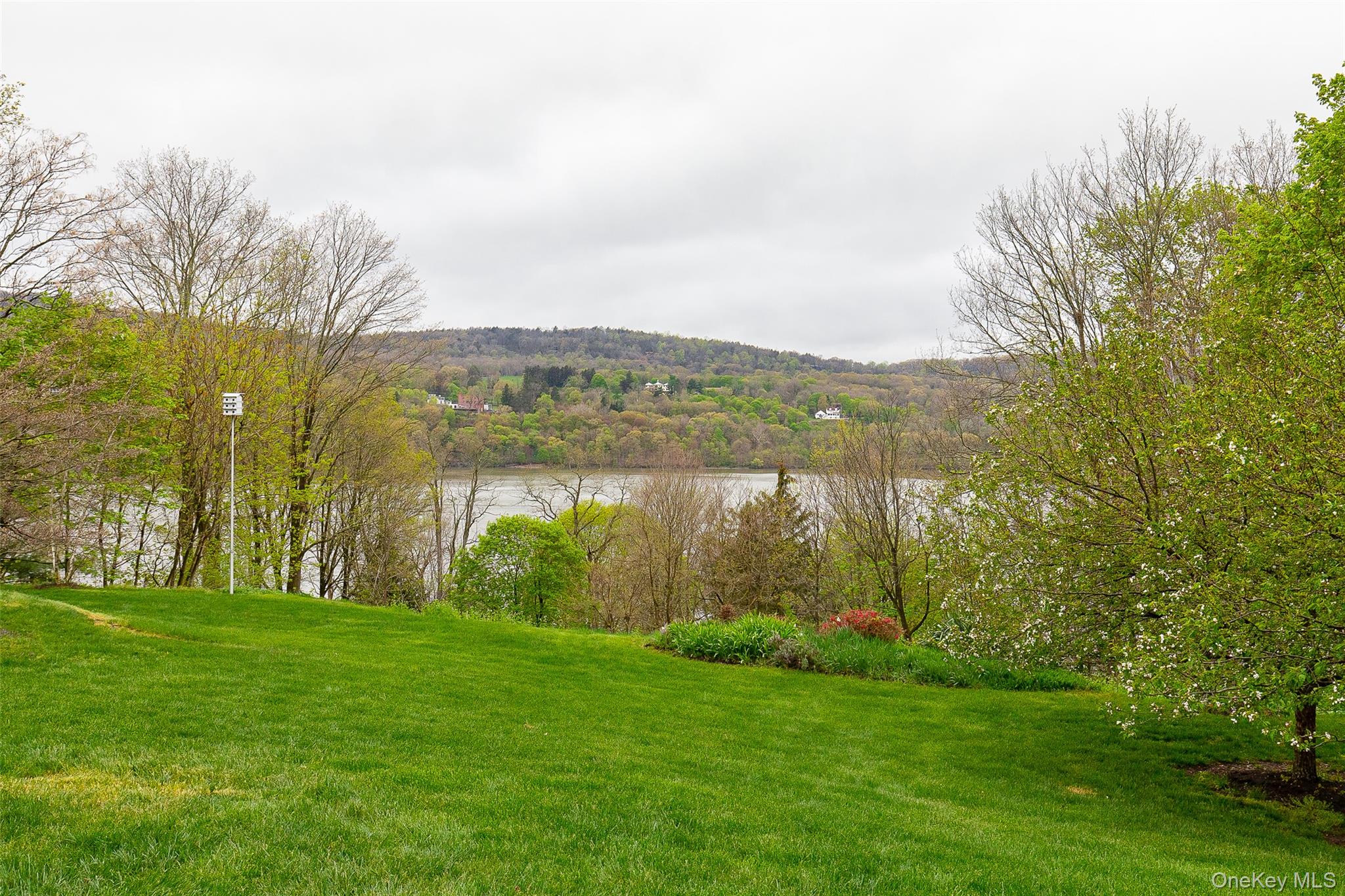 26 CURRY Lane, Hyde Park, NY 12538