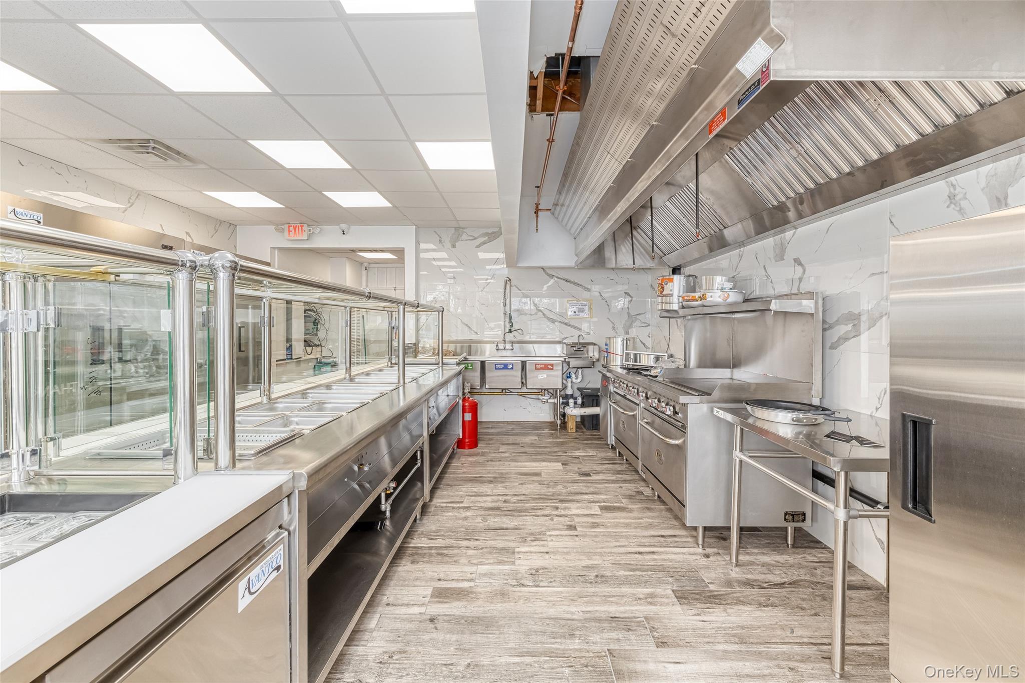 27 Post Avenue, Westbury, NY 11590