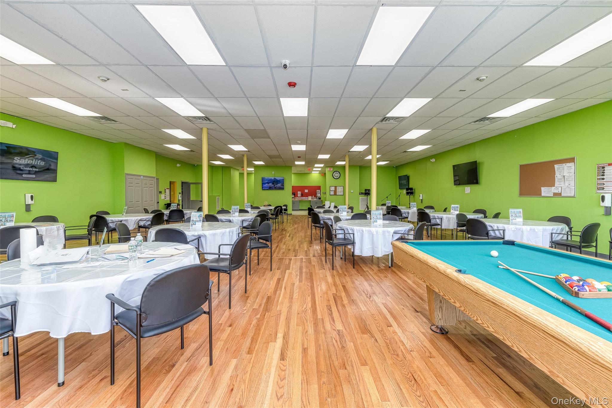 27 Post Avenue, Westbury, NY 11590