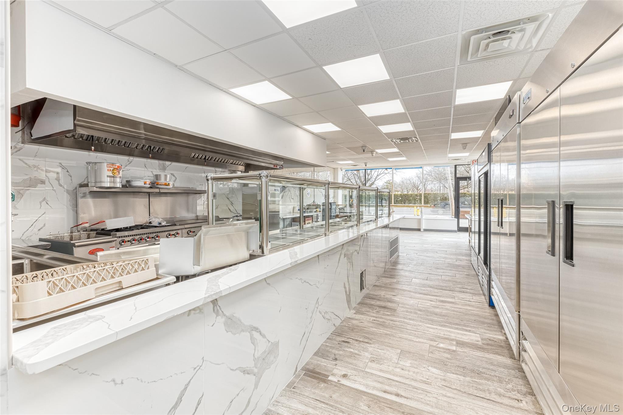 27 Post Avenue, Westbury, NY 11590