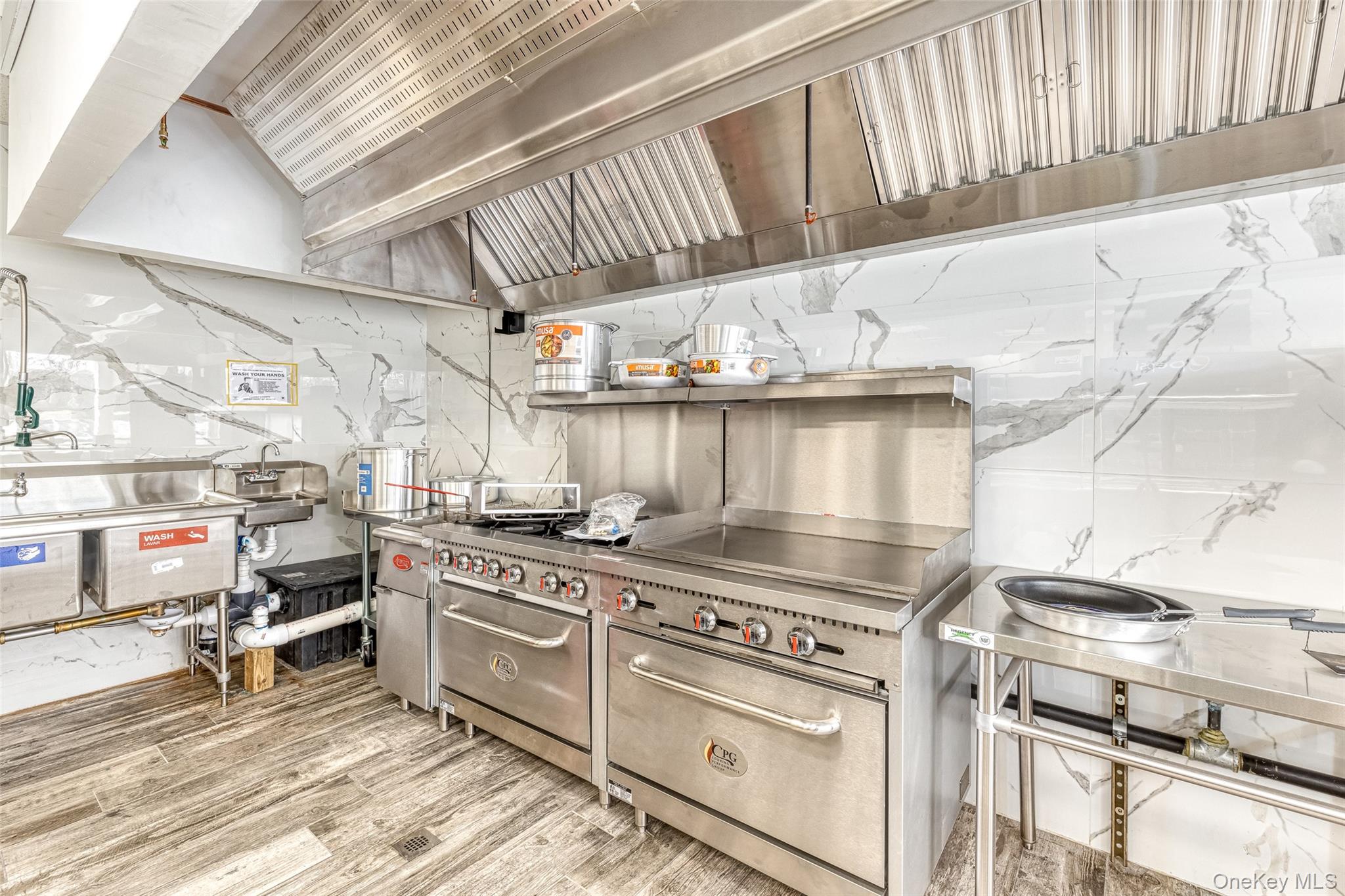 27 Post Avenue, Westbury, NY 11590