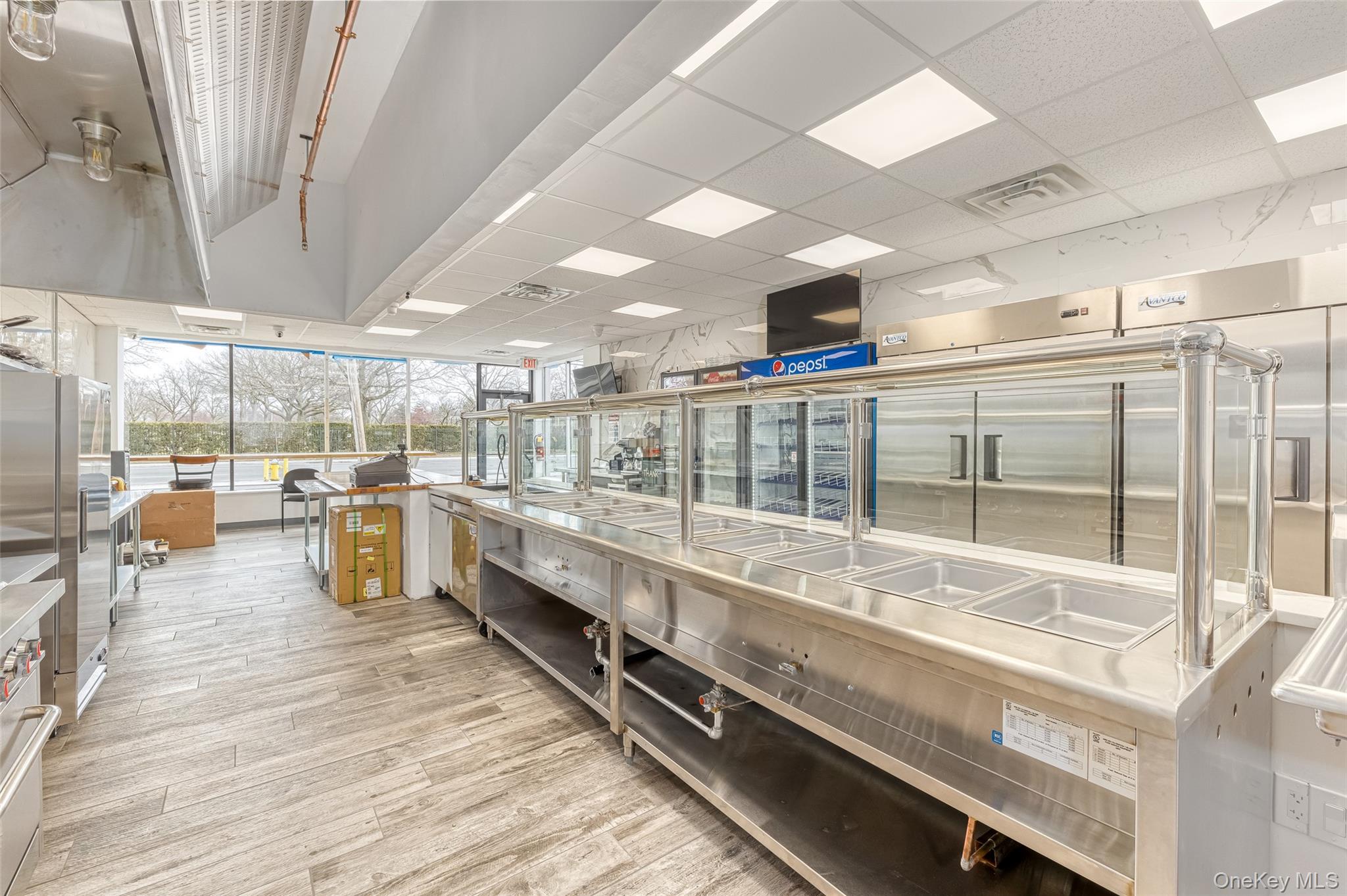 27 Post Avenue, Westbury, NY 11590