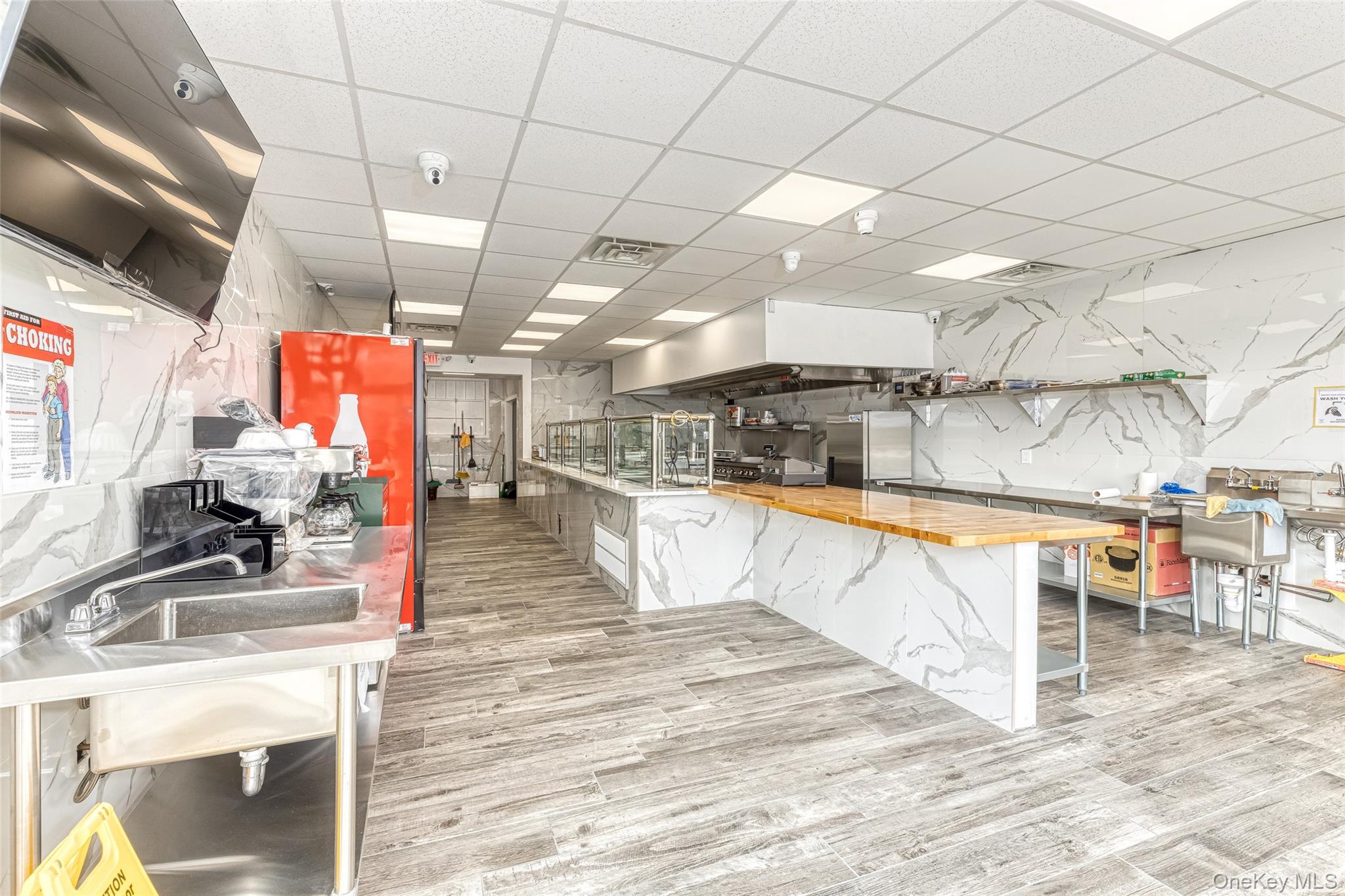 27 Post Avenue, Westbury, NY 11590