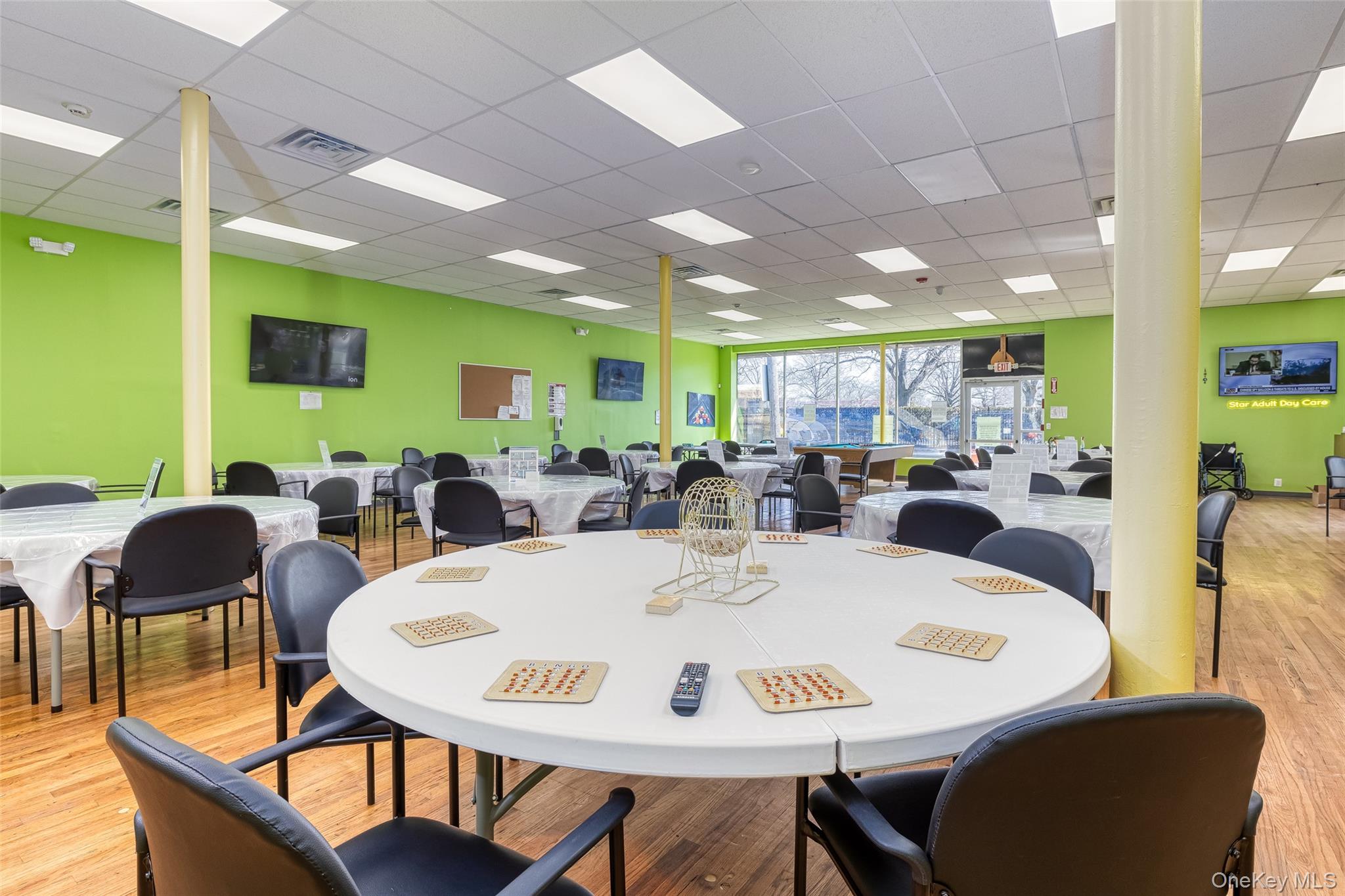 27 Post Avenue, Westbury, NY 11590