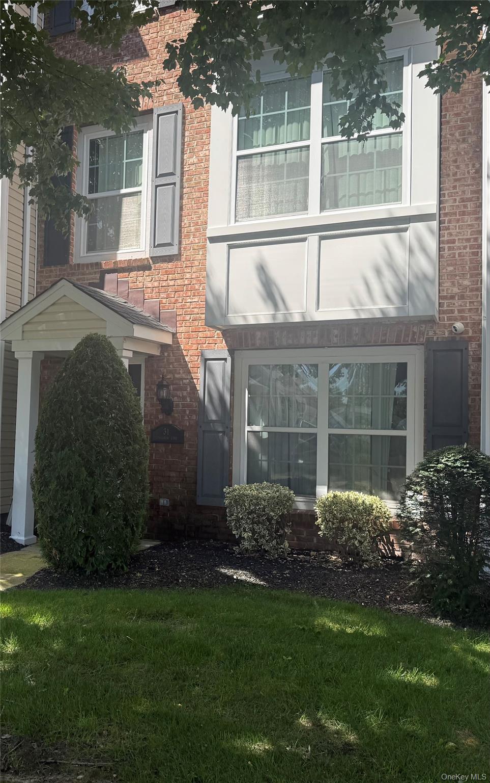 31 Stahlman Lane, Patchogue, NY 11772